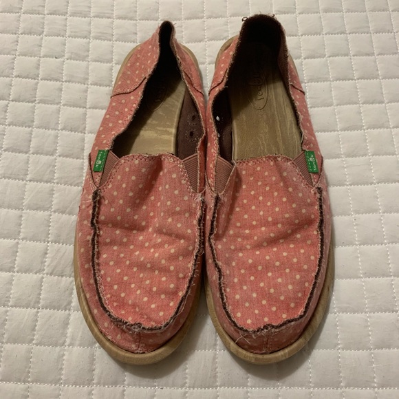 sanuk sidewalk surfer